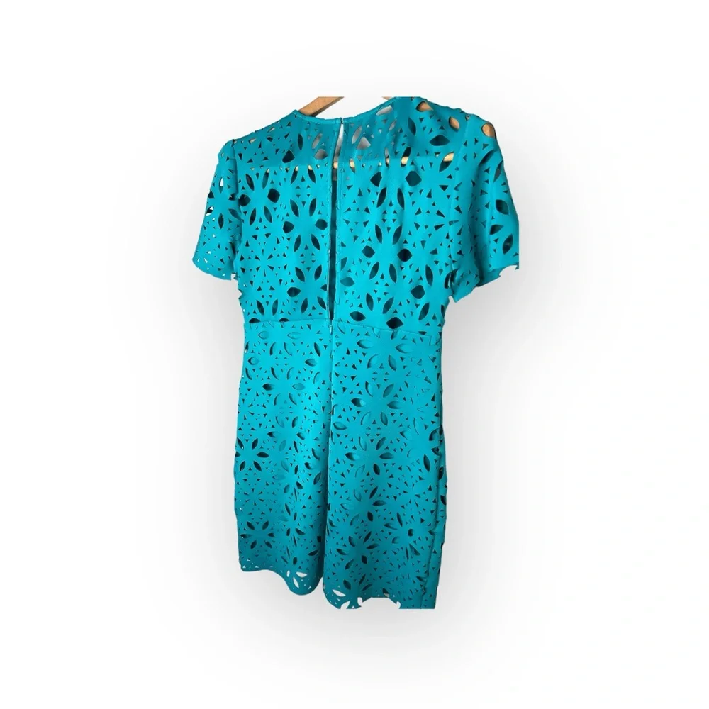 TRINA TURK Women’s Sz 6 Boho Dynamix Turquoise Shift Short Sleeve Dress‎